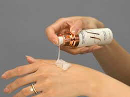 Hydrinity Restorative HA Serum texture and formula detail